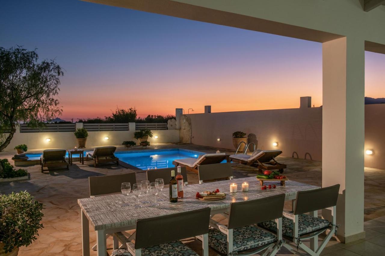 Filothei Beach House With Pool Kalamaki  Dış mekan fotoğraf